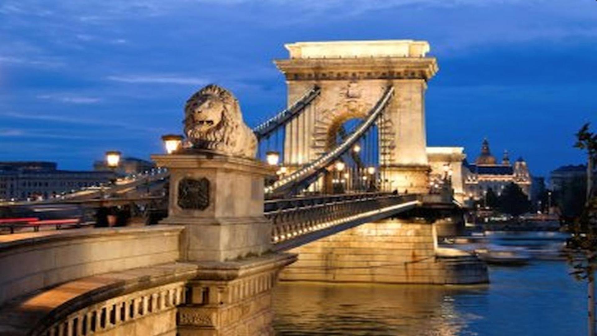 Budacastle Panoramic Luxurious Family Apt, Free Parking Included بودابست المظهر الخارجي الصورة